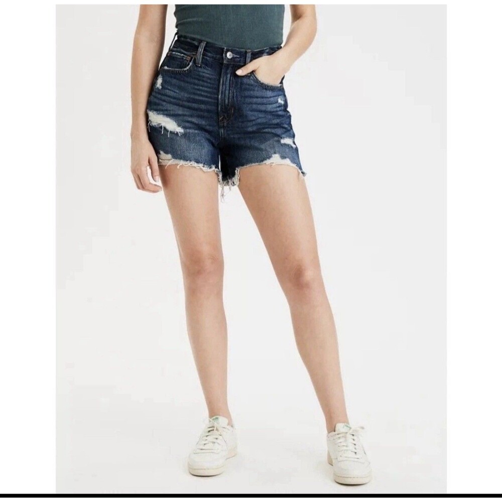 American Eagle 90s boyfriend jean shorts distressed sz 2 casual summer